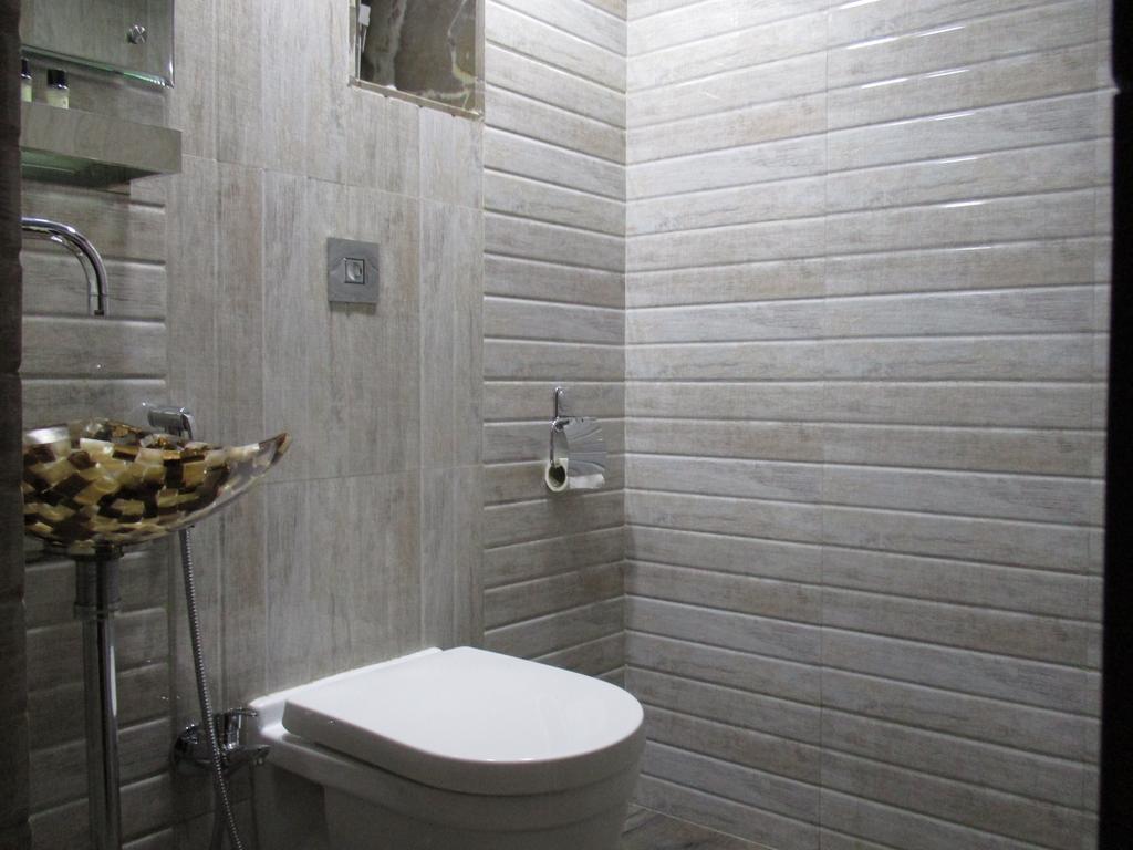 Hotel Sapna Мумбаи Экстерьер фото